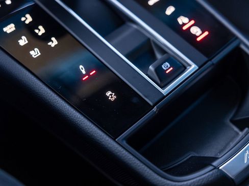 New 2026 Porsche Macan S image 60