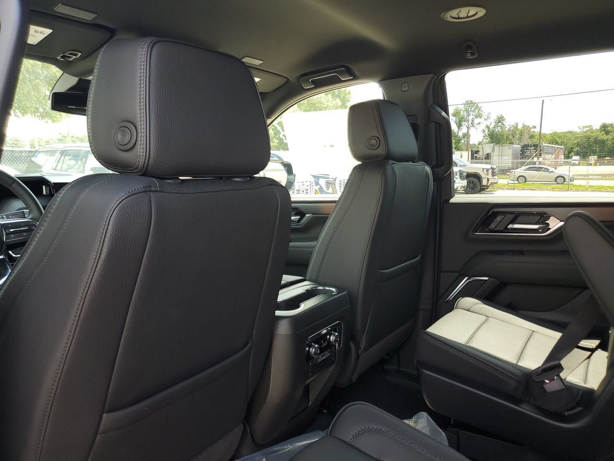 New 2026 GMC Yukon Denali RWD image 10