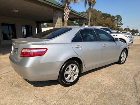 Used 2009 Toyota Camry LE image 5