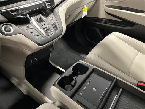 New 2026 Honda Odyssey EX-L image 17