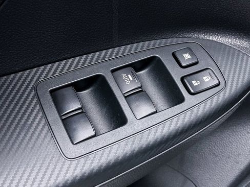 New 2025 Mitsubishi Eclipse Cross ES image 13