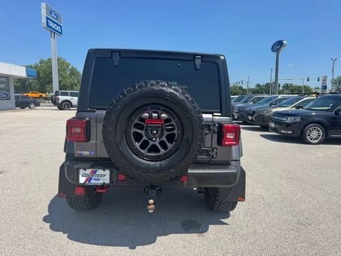 Used 2023 Jeep Wrangler Unlimited Rubicon w/ Xtreme 35 Tire Package AWD/4WD image 4