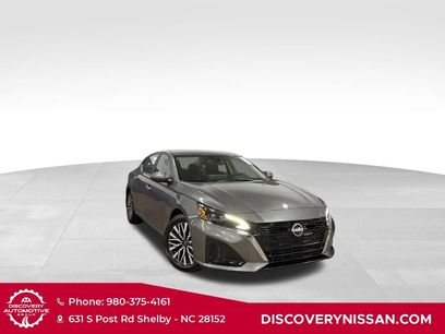 New 2025 Nissan Altima 2.5 SV