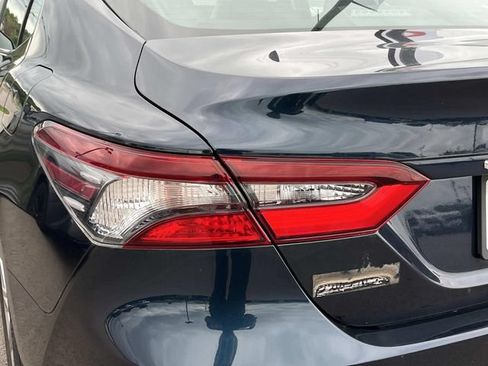 Used 2021 Toyota Camry LE FWD image 7
