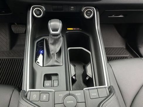 Used 2024 Toyota Grand Highlander FWD image 8