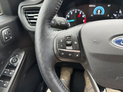 Used 2020 Ford Escape SEL image 43