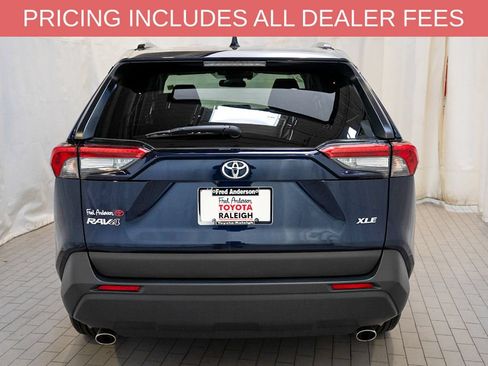 Used 2025 Toyota RAV4 XLE w/ Weather Package FWD image 4
