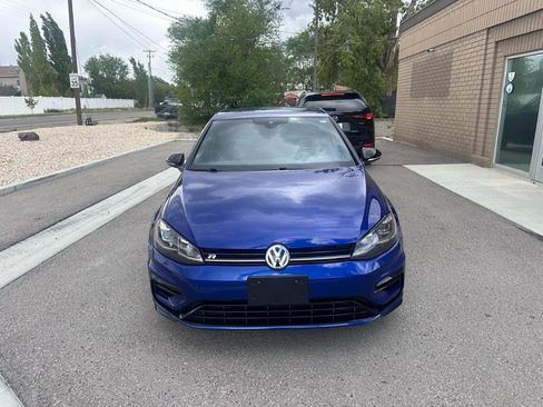 Used 2018 Volkswagen Golf R 4-Door image 13