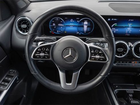 Used 2023 Mercedes-Benz GLB 250 4MATIC image 20