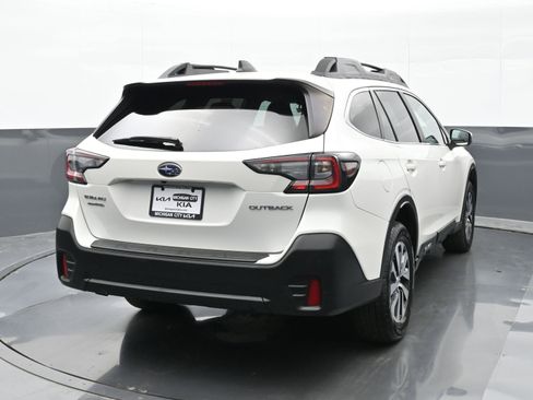 Used 2021 Subaru Outback Premium AWD/4WD image 4