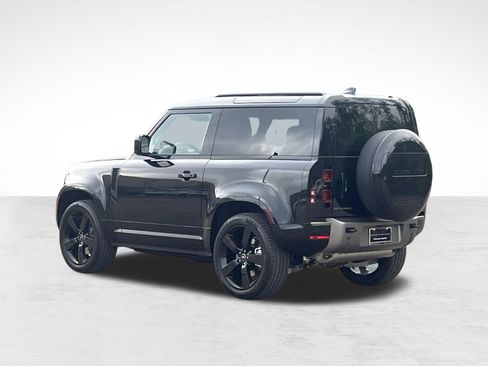 Used 2025 Land Rover Defender 90 X-Dynamic SE AWD/4WD image 3