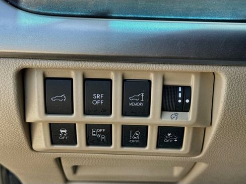 Used 2017 Subaru Outback 2.5i Limited AWD/4WD image 10
