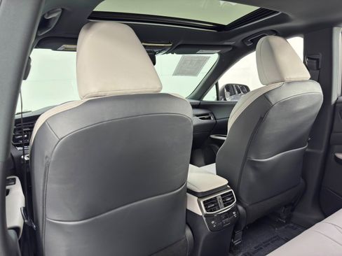 Used 2024 Lexus RX 350 Premium Plus w/ Convenience Package image 37