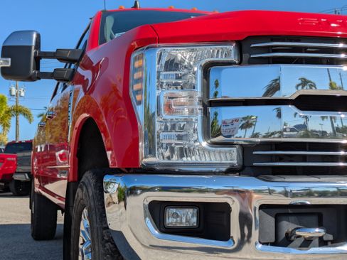 Used 2019 Ford F250 Lariat w/ Chrome Package AWD/4WD image 10