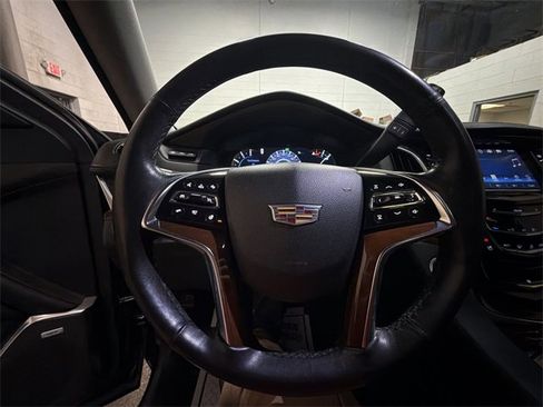 Used 2018 Cadillac Escalade Luxury image 14