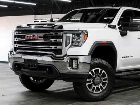 Used 2022 GMC Sierra 2500 SLE w/ SLE Convenience Package image 5
