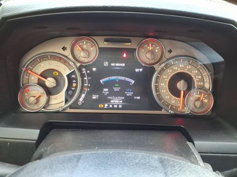 Used 2016 RAM 2500 Longhorn w/ Convenience Group AWD/4WD image 32