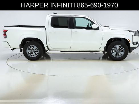 Used 2025 Nissan Frontier SV w/ SV Convenience Package image 47