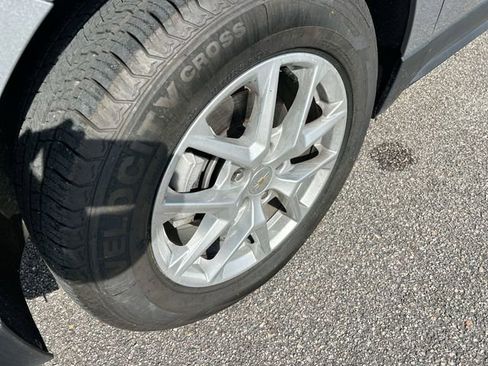 Used 2024 Chevrolet Equinox LT AWD/4WD image 14