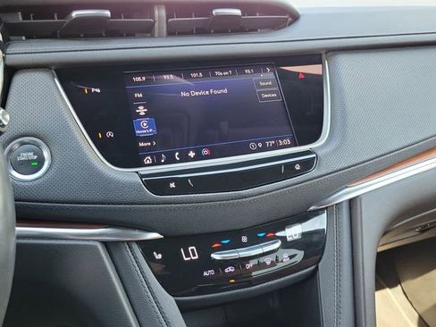 Certified 2022 Cadillac XT5 Premium Luxury FWD image 30