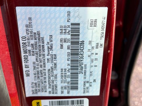 Used 2016 Ford Fusion SE AWD/4WD image 9