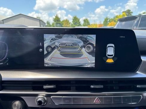 Used 2024 Kia Telluride S w/ S Sunroof Package FWD image 12