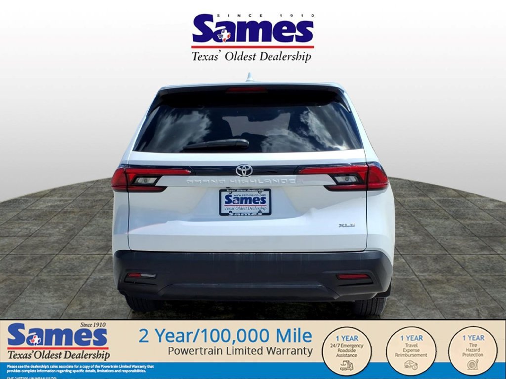 Used 2024 Toyota Grand Highlander FWD image 4