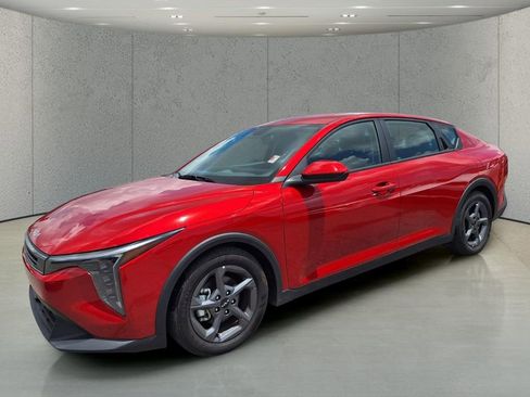 Used 2025 Kia K4 FWD image 1
