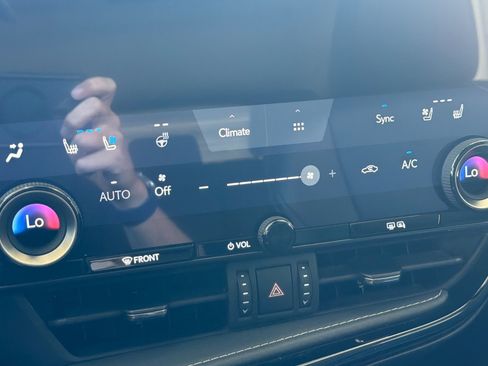 Used 2023 Lexus NX 350h AWD image 26