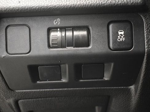 Used 2014 Subaru Forester 2.5i Premium w/ All-Weather Package image 31