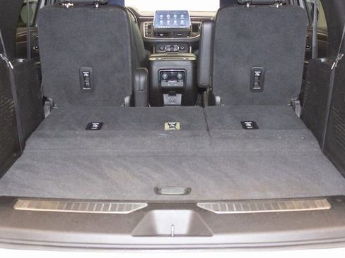 Used 2021 Chevrolet Tahoe High Country image 16