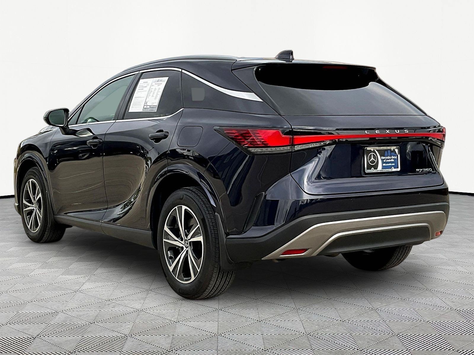 Used 2025 Lexus RX 350 Premium w/ Accessory Package (Z1) FWD image 4