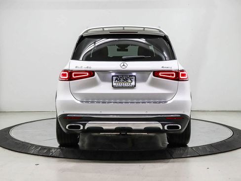 Used 2022 Mercedes-Benz GLS 450 4MATIC image 3