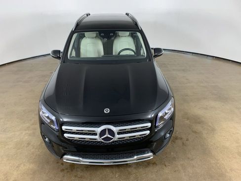 Used 2022 Mercedes-Benz GLB 250 4MATIC w/ Premium Package Lite image 4