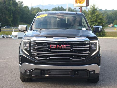 Used 2025 GMC Sierra 1500 SLT AWD/4WD image 2