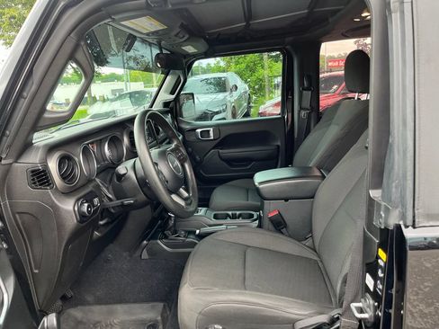 Used 2023 Jeep Wrangler Sport AWD/4WD image 10