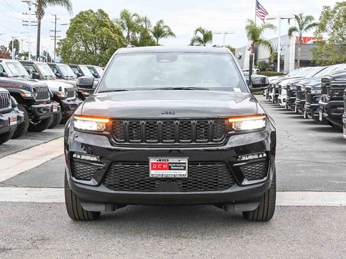 New 2025 Jeep Grand Cherokee Limited image 2