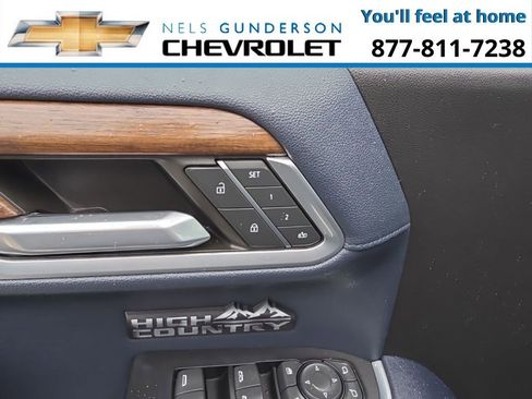 Certified 2022 Chevrolet Silverado 1500 High Country w/ Technology Package image 20