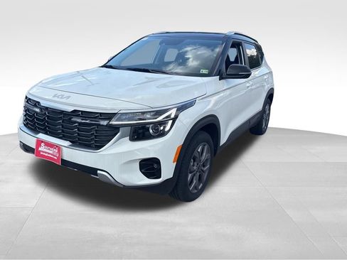 Used 2024 Kia Seltos SX AWD/4WD image 3
