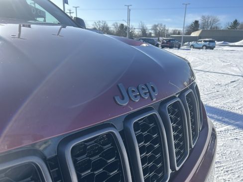 Used 2019 Jeep Grand Cherokee Limited X image 25
