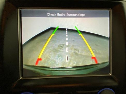 Used 2017 Jeep Grand Cherokee Altitude image 32