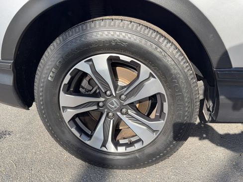 Used 2017 Honda CR-V LX image 9