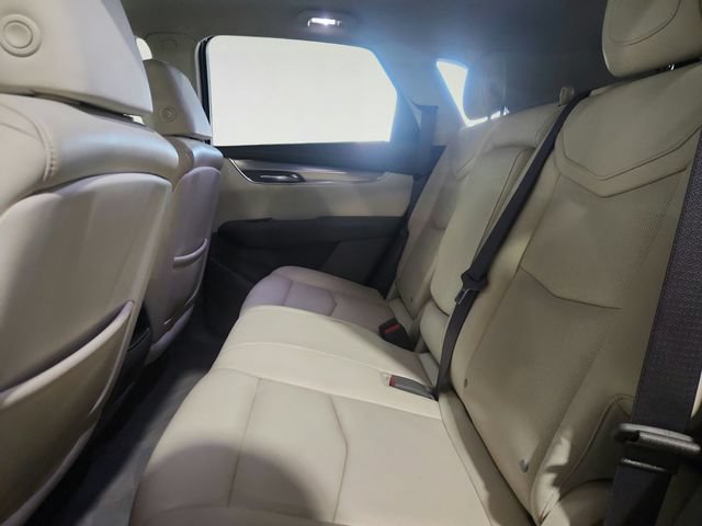 Used 2017 Cadillac XT5 Luxury FWD image 21