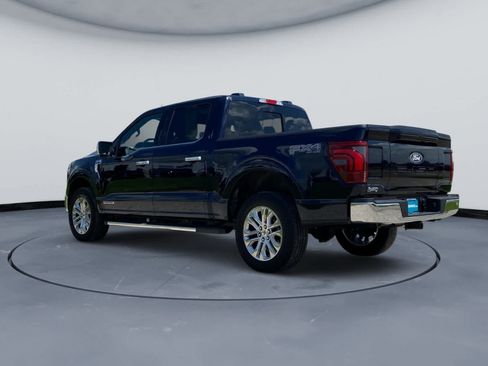 Used 2025 Ford F150 Lariat w/ Equipment Group 502A High AWD/4WD image 3