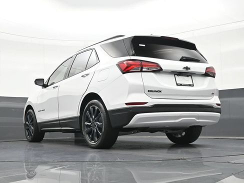 Used 2024 Chevrolet Equinox RS FWD image 28