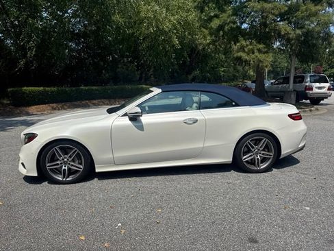 Used 2019 Mercedes-Benz E 450 Cabriolet image 2