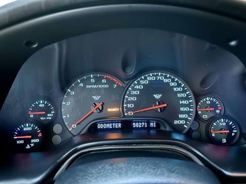 Used 2000 Chevrolet Corvette Coupe w/ Memory Pkg image 14