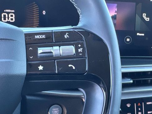 New 2026 Kia Sorento LX FWD image 27