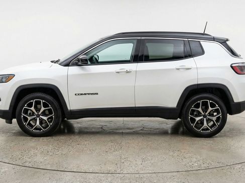 Used 2025 Jeep Compass Limited image 5