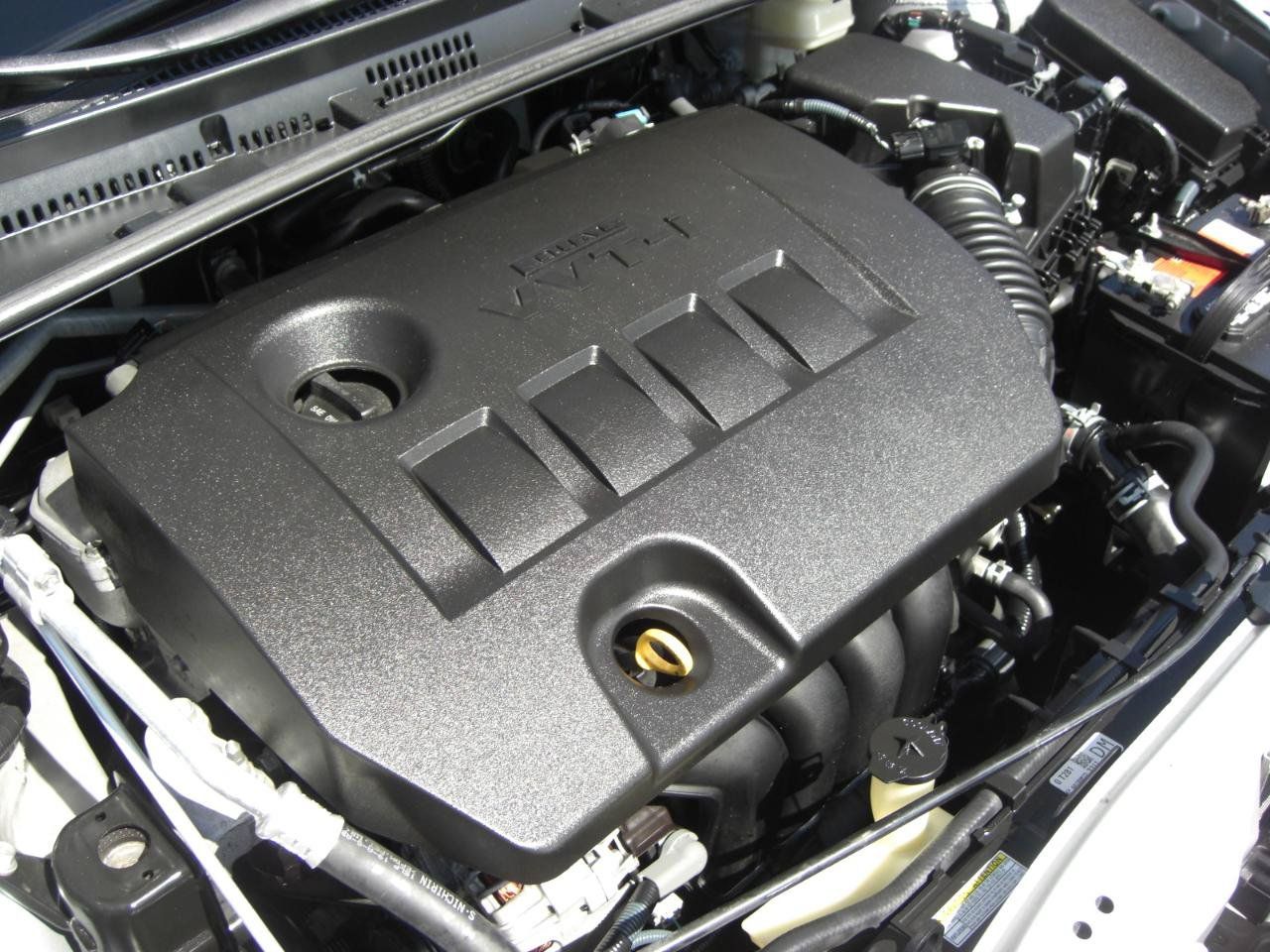 Used 2015 Toyota Corolla S FWD image 21